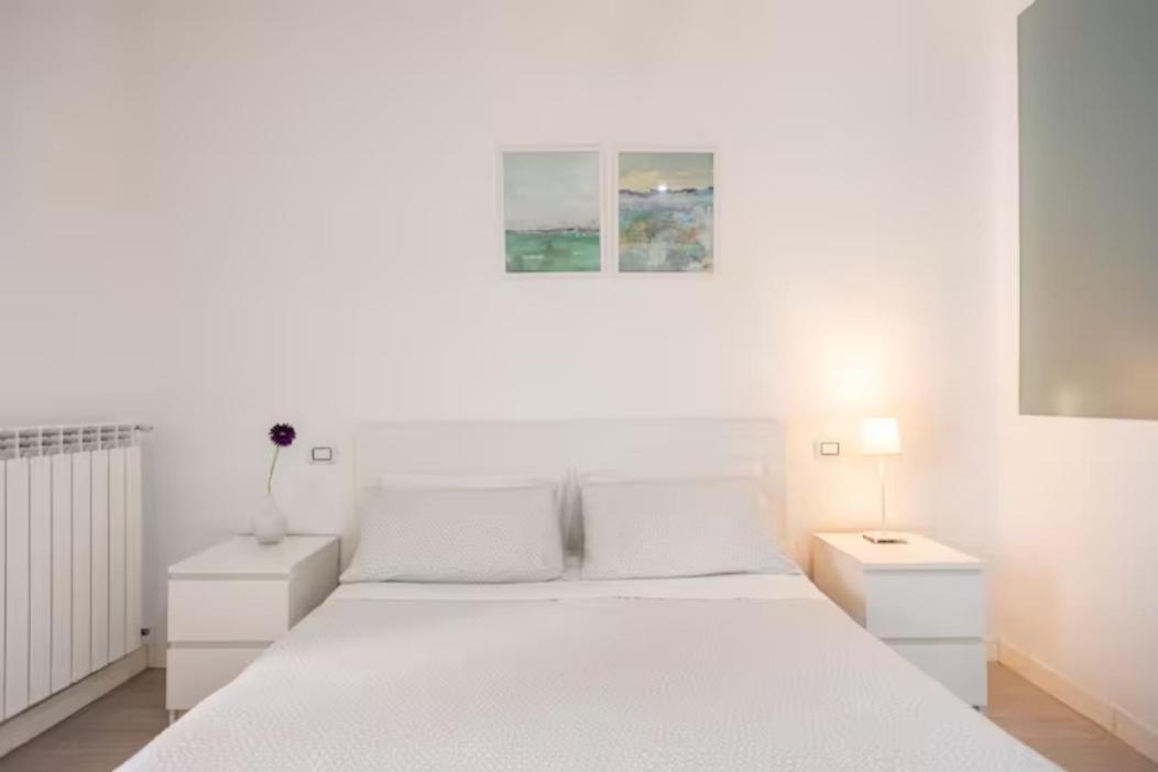 The White Side Appartement Napels Buitenkant foto